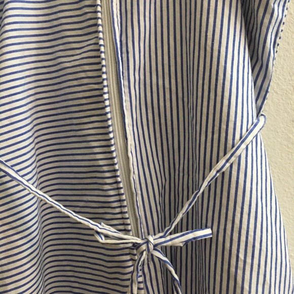 Pretty Floral Dress - Picture 5 of 8